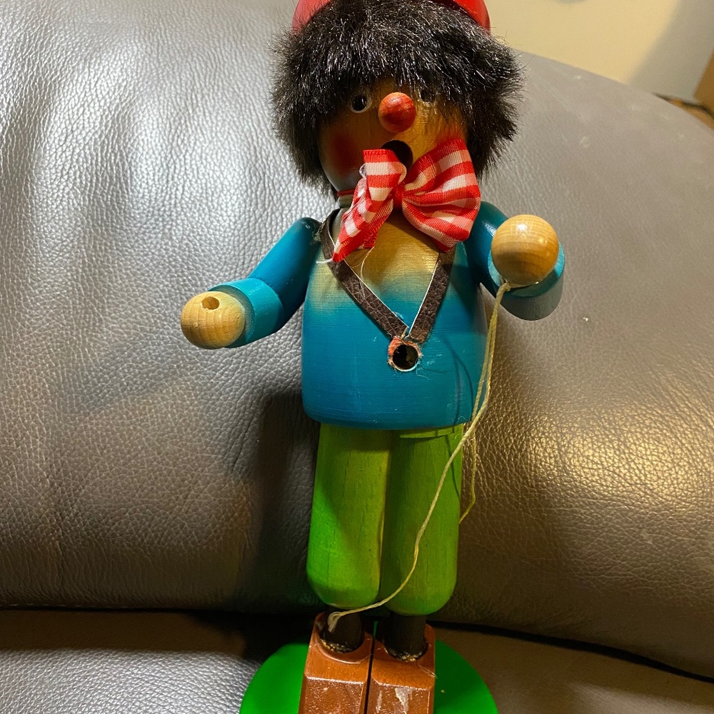 German smoker clown wood parts